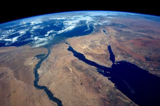 Le monde prend un air familier Le monde prend un air familier