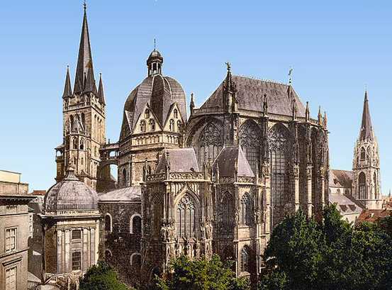 La plus vieille cathédrale d'Europe du Nord La plus vieille cathédrale d'Europe du Nord